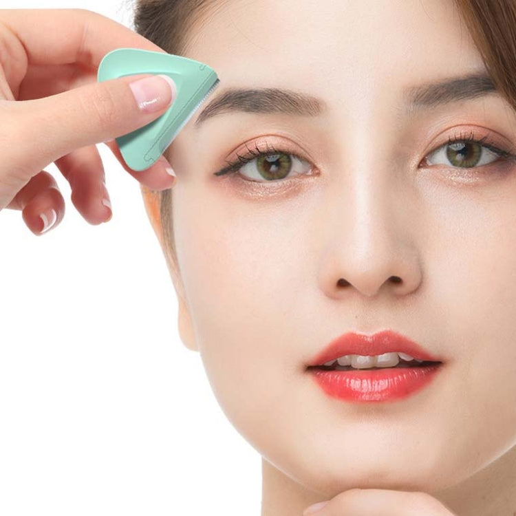 2 PCS/Box Small Triangular Eyebrow Trimmer(White + Green) by bashfashion